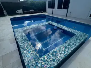 Glass pool tile selection or installation for a South Florida swimming pool — project 07