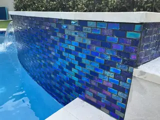 Glass pool tile selection or installation for a South Florida swimming pool — project 09